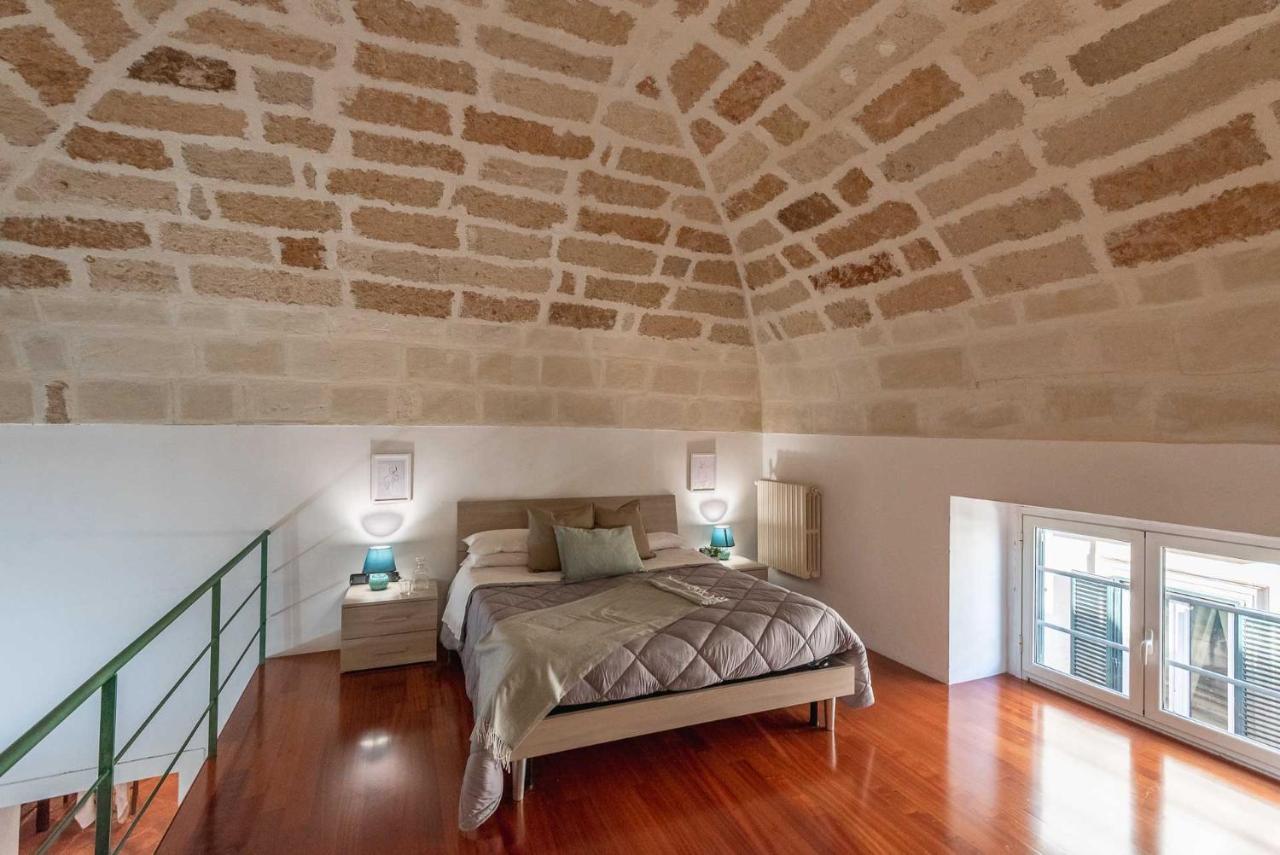 Terzo Campanello - Terrazza Nel Centro Storico Apartment Lecce Luaran gambar